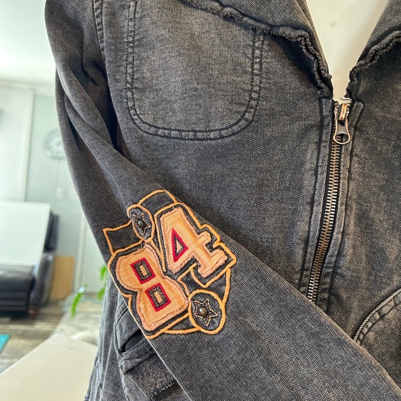 Bejeweled by Susan Fixel faded black denim jacket. X - Treme Force. Size large - Picture 4 of 5